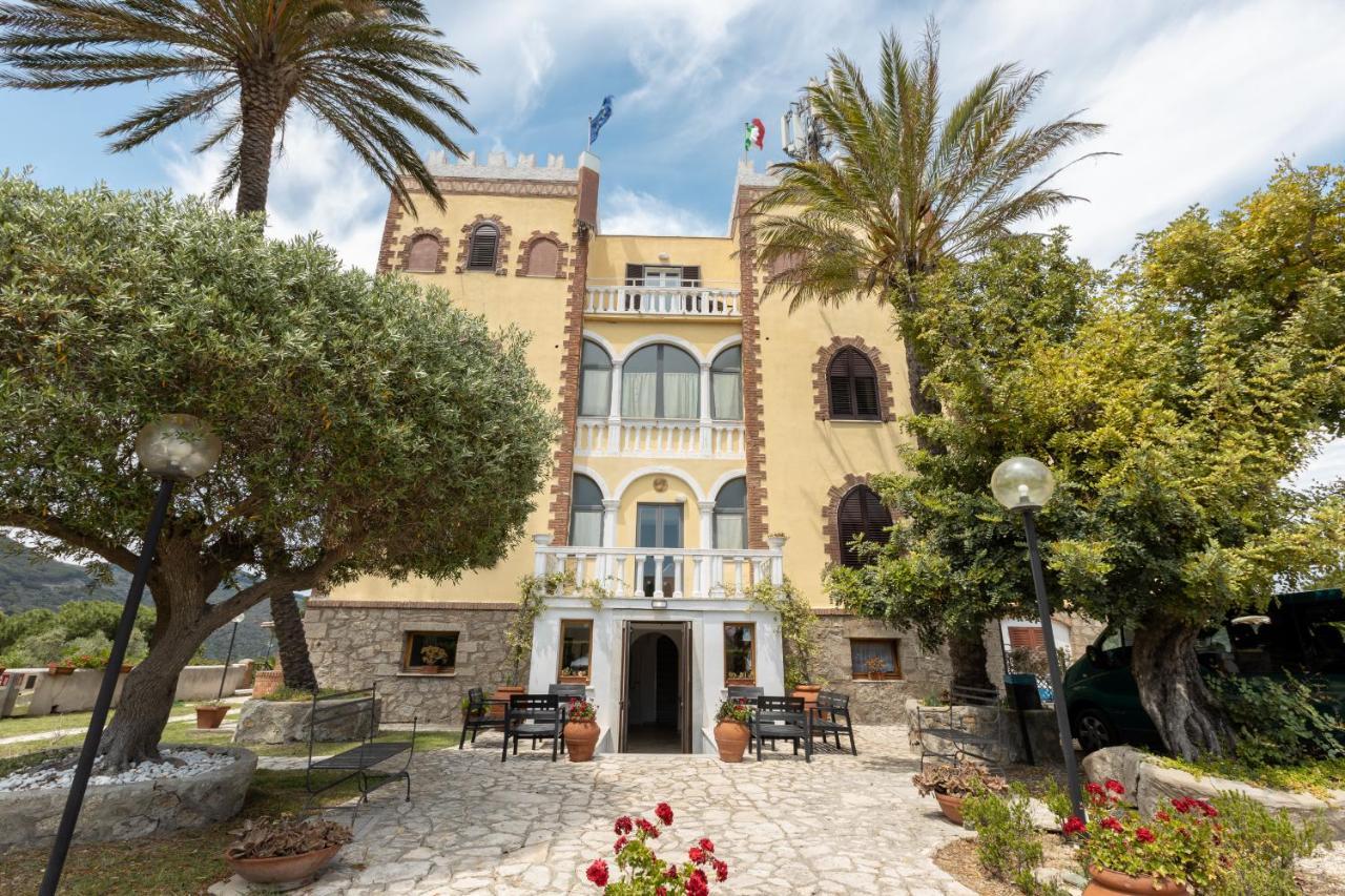 Hotel Castello Monticello Giglio Porto Buitenkant foto